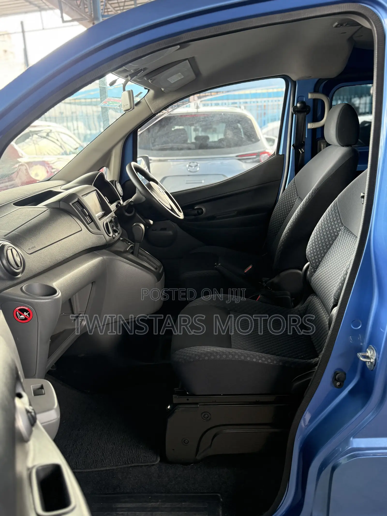 Nissan NV200 2019 Blue