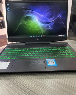 Laptop HP Pavilion Gaming Laptop 15-dk2xxx 16GB AMD Ryzen 5 SSD 512GB