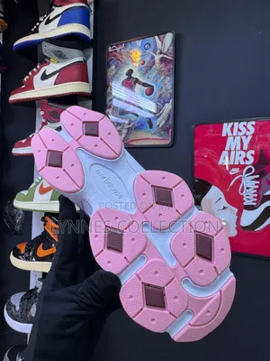 New Balance 2000r Fushia. Pink