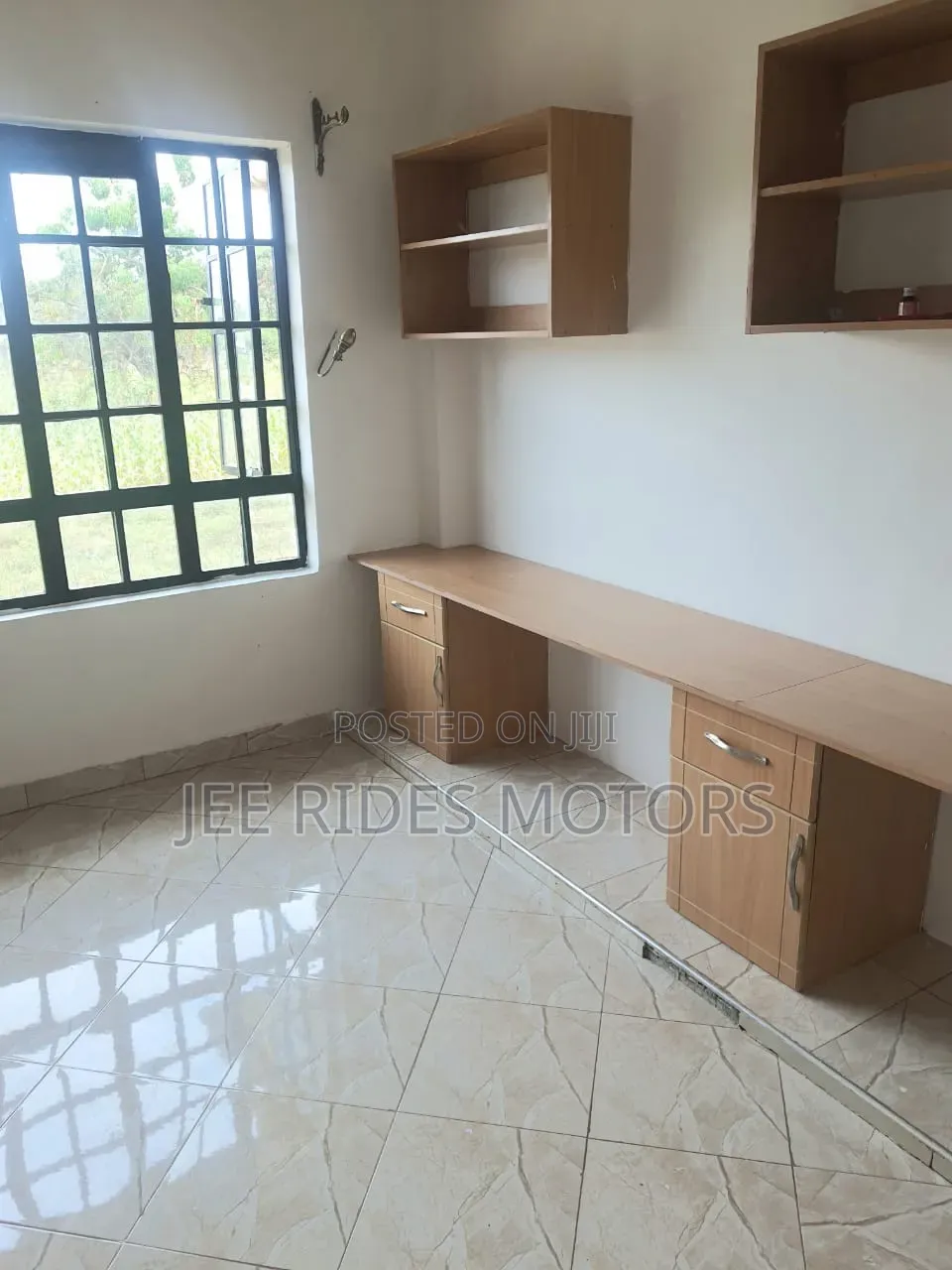 5bdrm Maisonette in Golfview Estate, Nairobi Central for sale