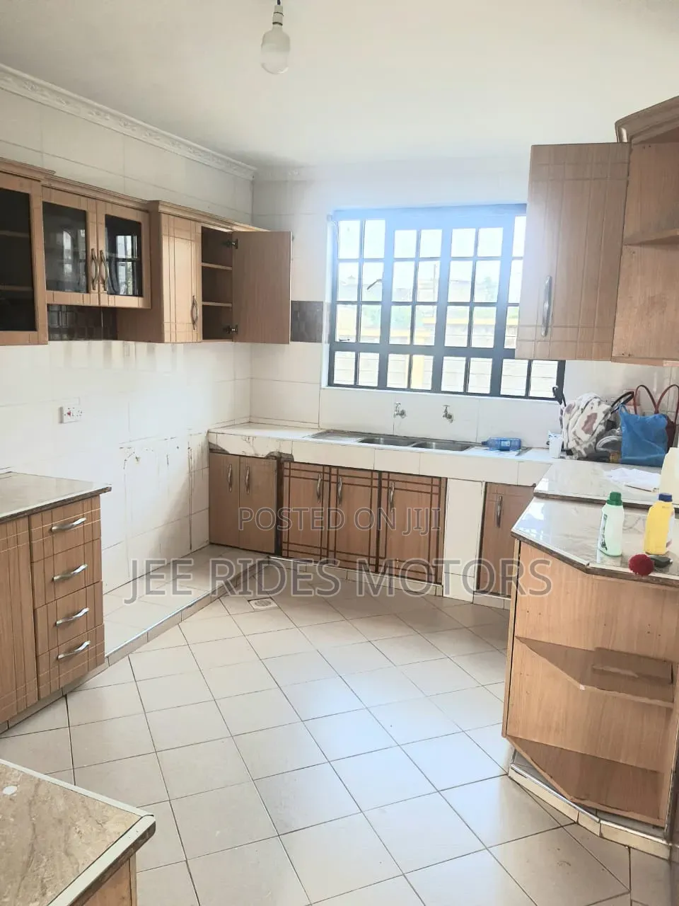 5bdrm Maisonette in Golfview Estate, Nairobi Central for sale