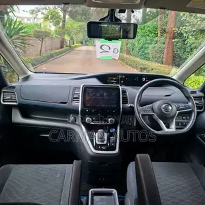 Nissan Serena 2019 Blue