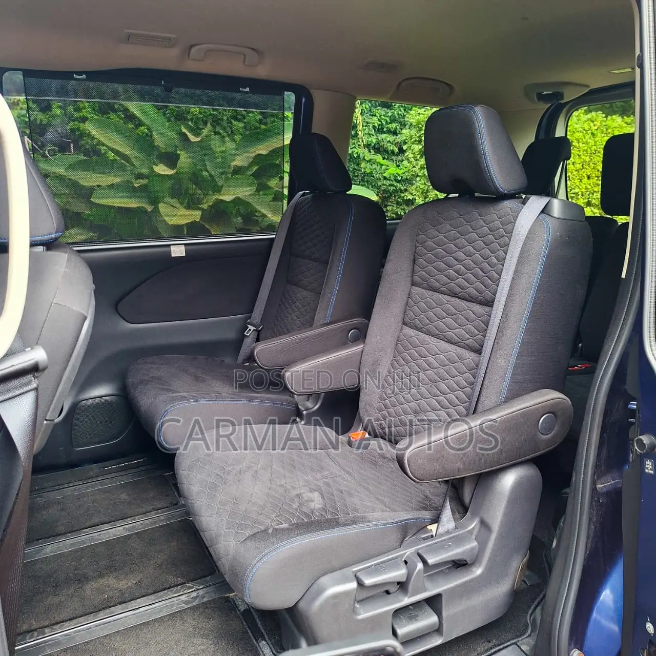 Nissan Serena 2019 Blue