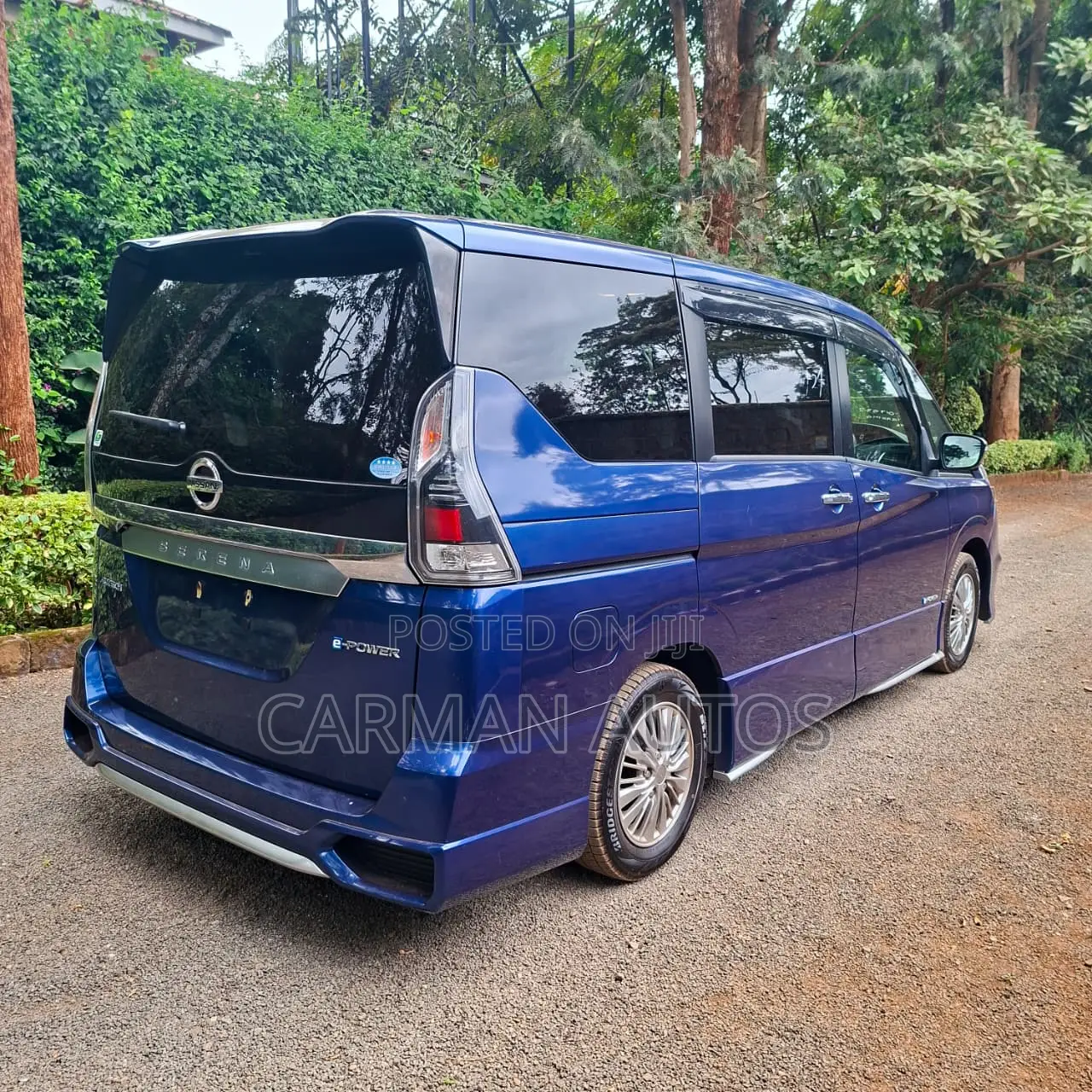 Nissan Serena 2019 Blue