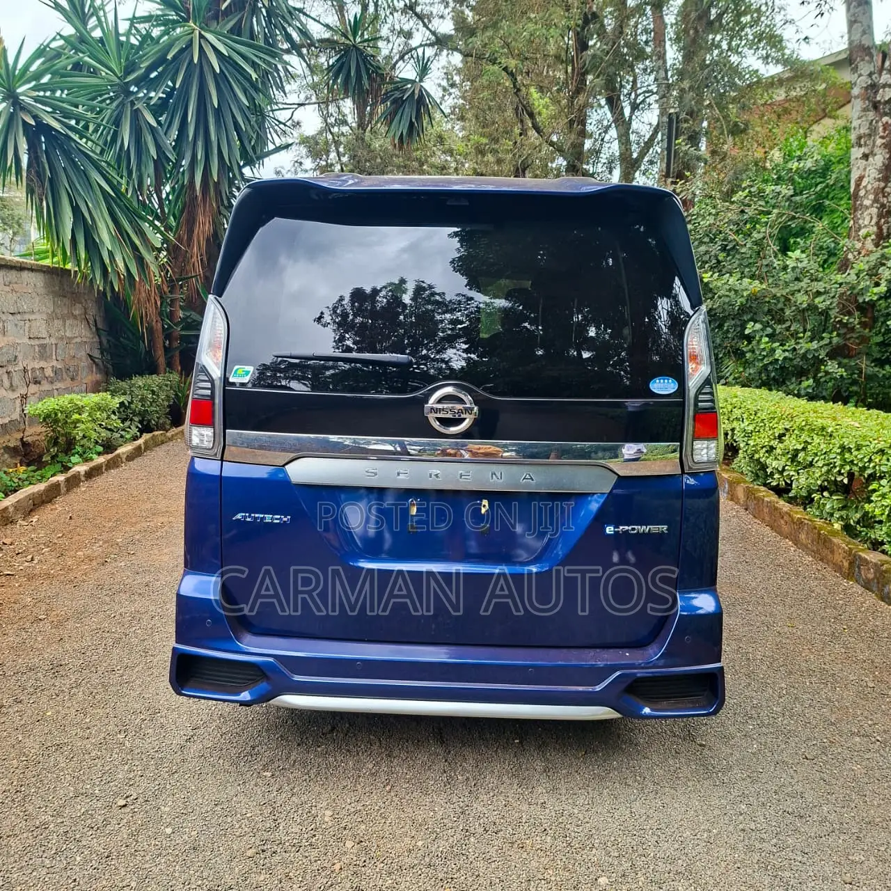 Nissan Serena 2019 Blue