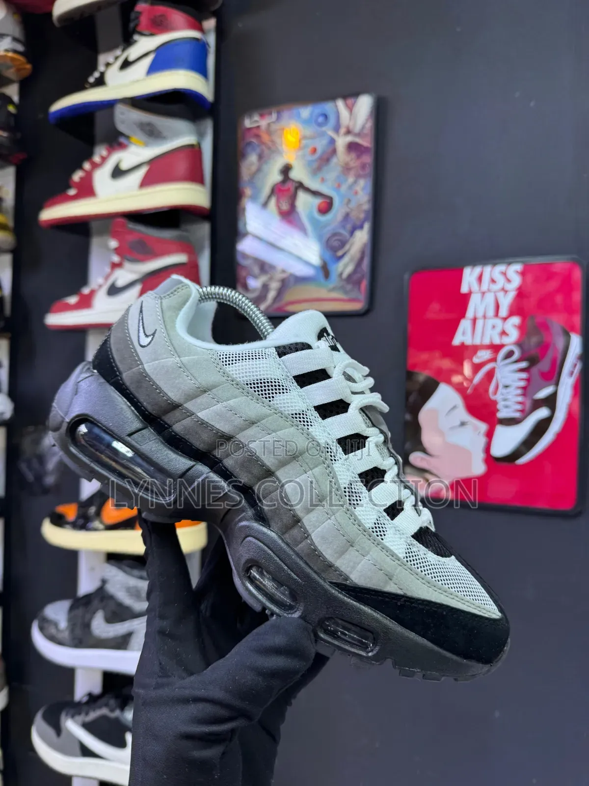 Airmax 95 Sneakers Available