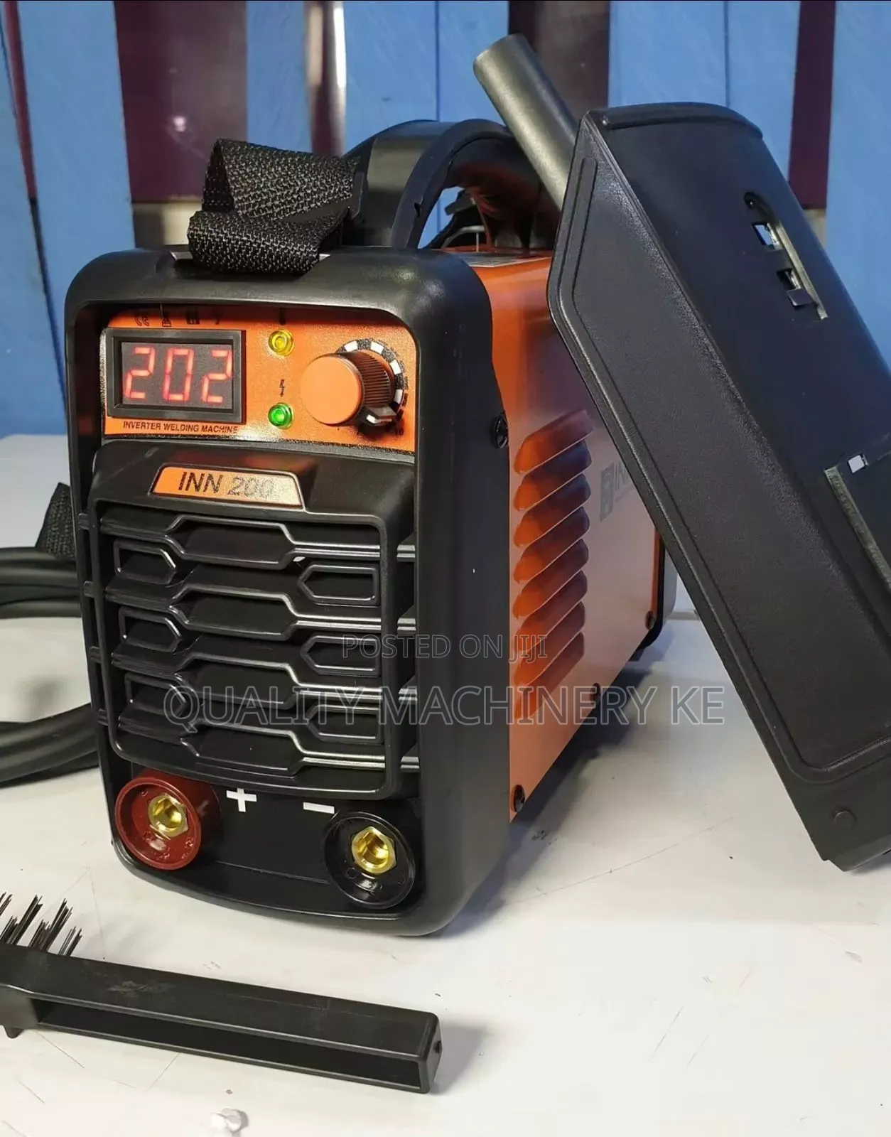 Heavy-Duty 200amps Innovia Welding Machine