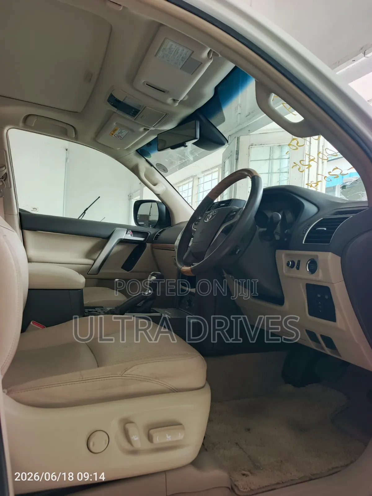 Toyota Land Cruiser Prado 2019 White