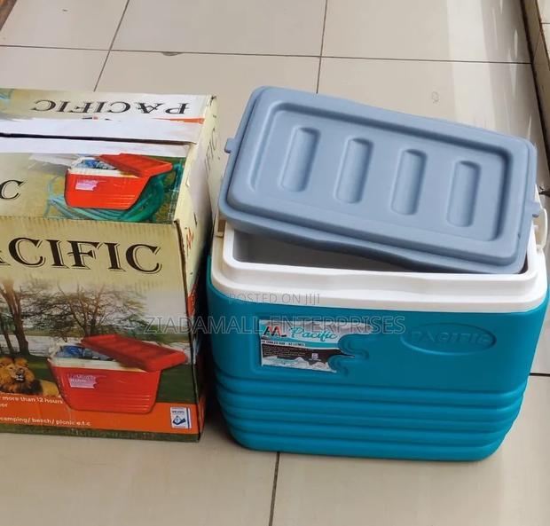 Cooler Box 32 Litres,Stay Chilled Anywhere With the Pacific