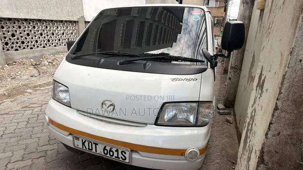 Mazda Bongo 2018 White - thumbnail 2