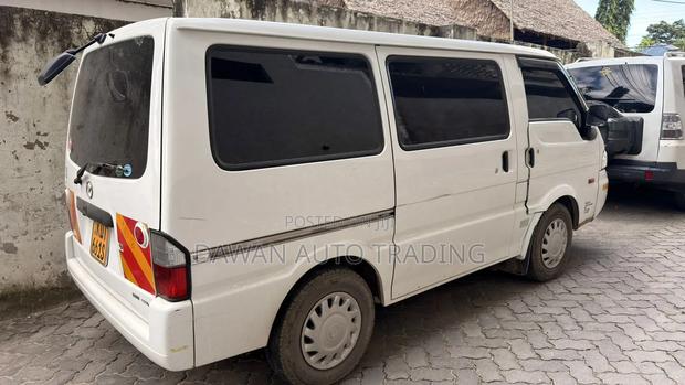 Mazda Bongo 2018 White - thumbnail 5