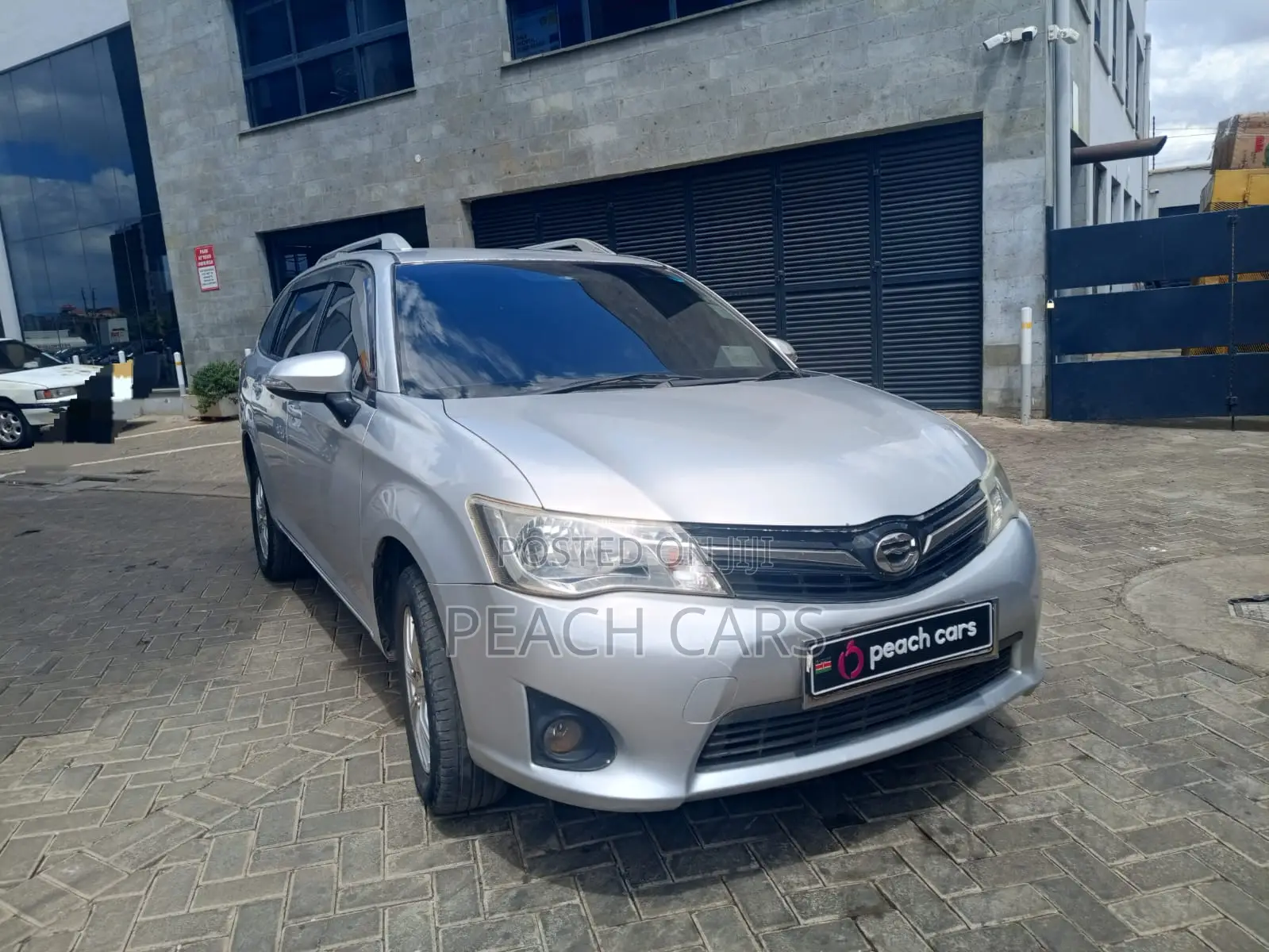 Toyota Corolla Fielder 2014 Silver