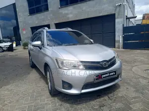 Toyota Corolla Fielder 2014 Silver