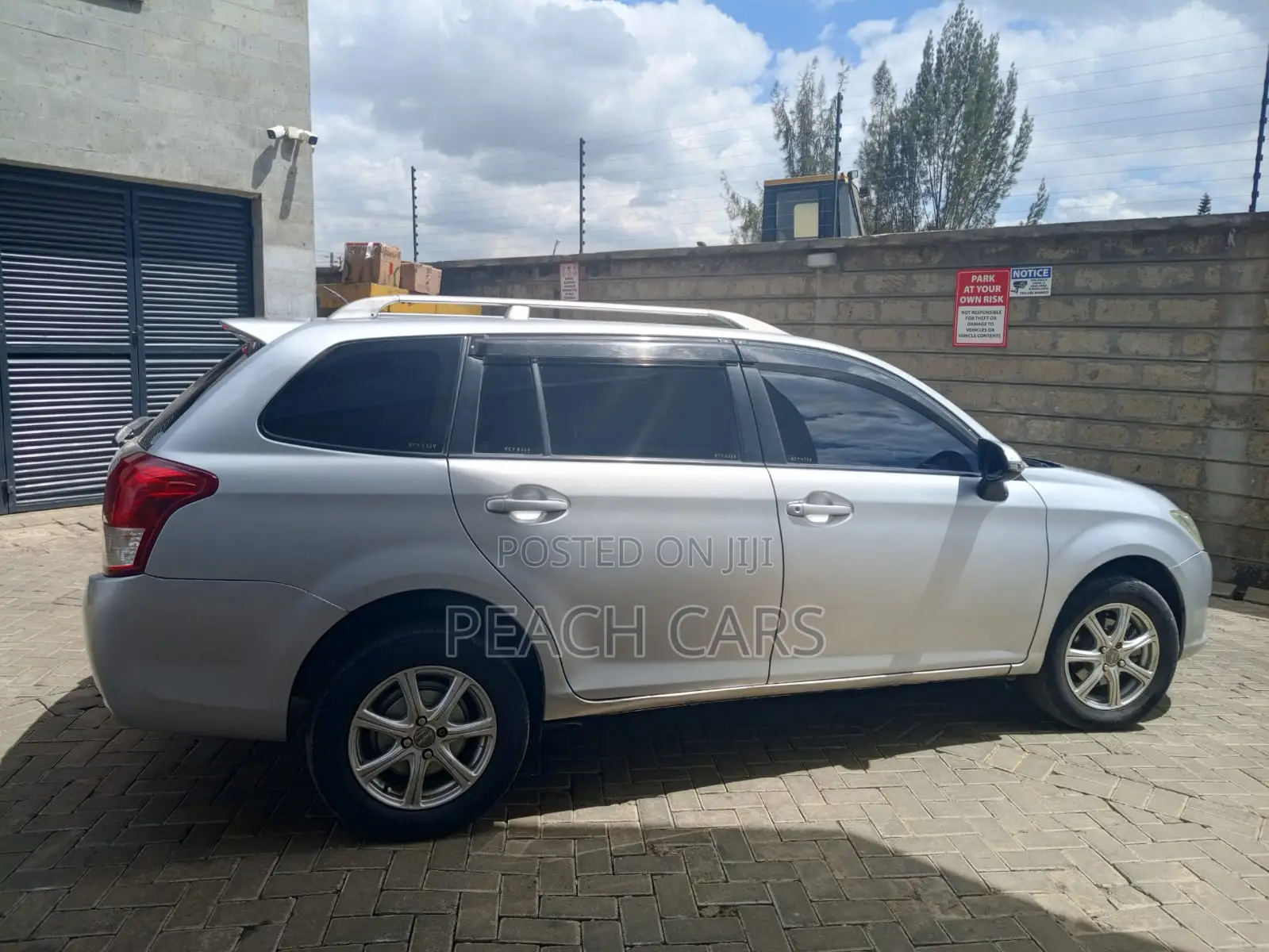 Toyota Corolla Fielder 2014 Silver
