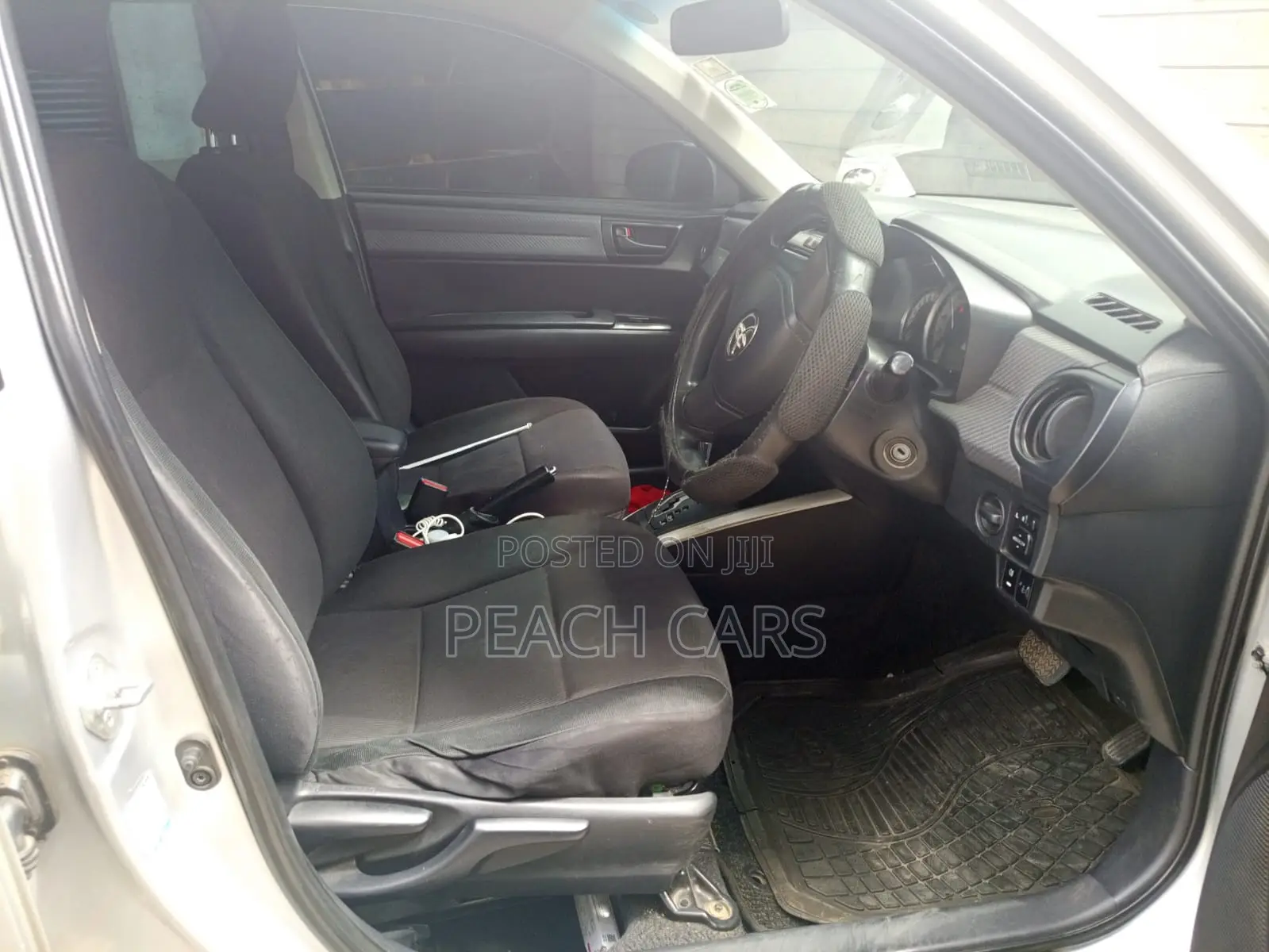 Toyota Corolla Fielder 2014 Silver
