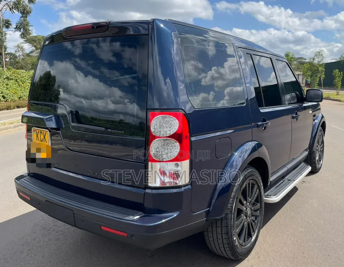 Land Rover Discovery 2009 Blue