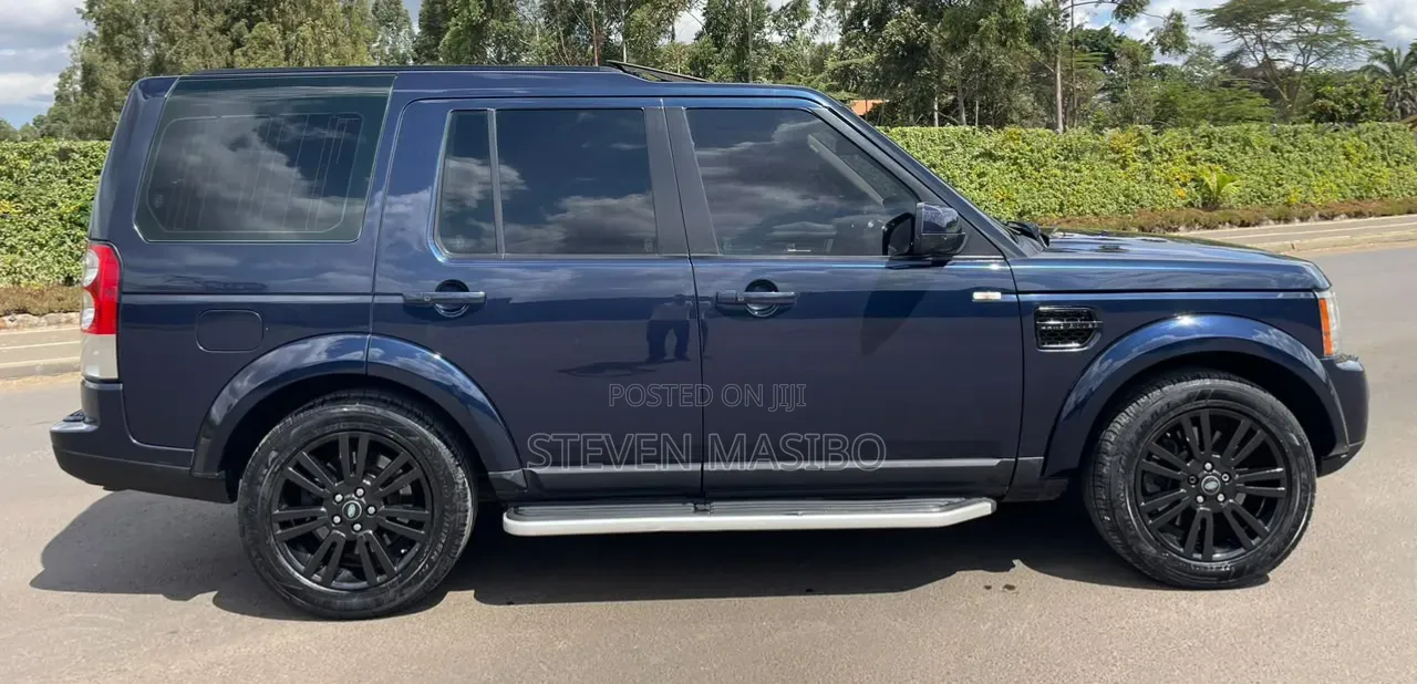 Land Rover Discovery 2009 Blue