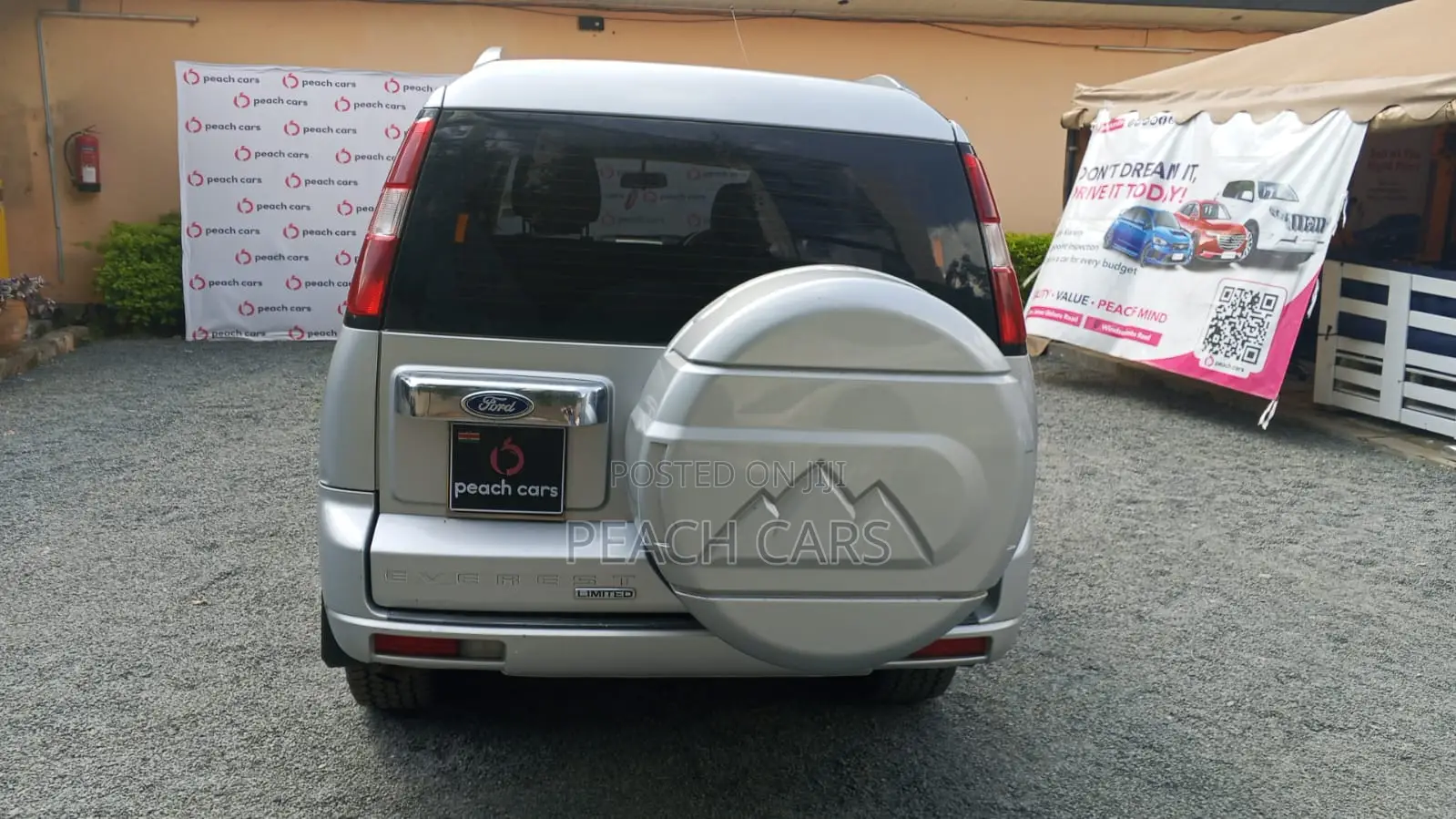 Ford Everest 2011 Silver