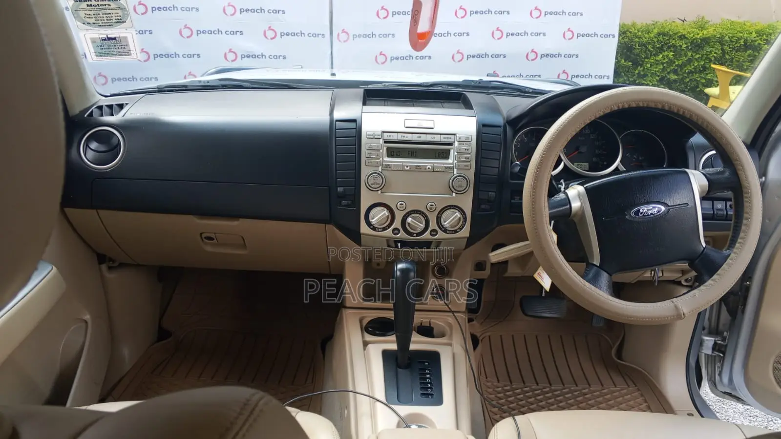 Ford Everest 2011 Silver
