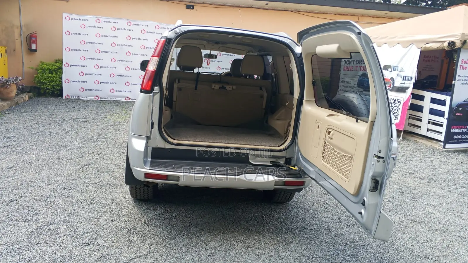 Ford Everest 2011 Silver
