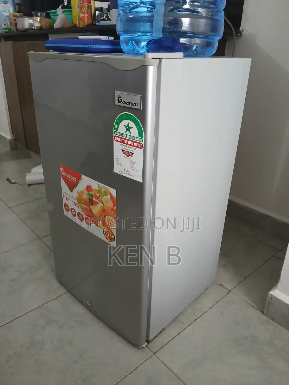Mini Refridgerator With Freezer on Top