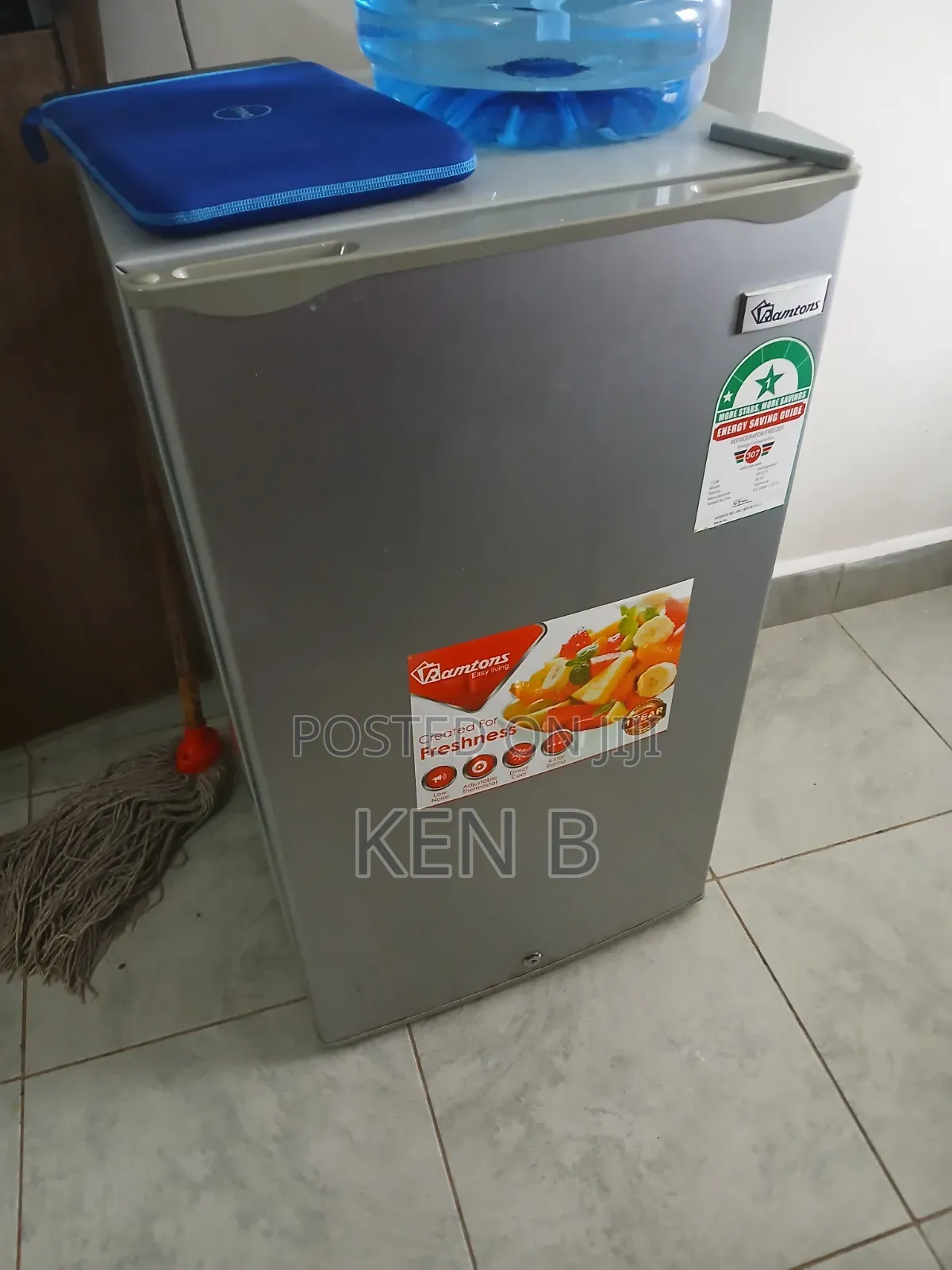 Mini Refridgerator With Freezer on Top