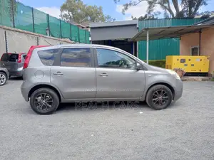 Nissan Note 2010 Gray