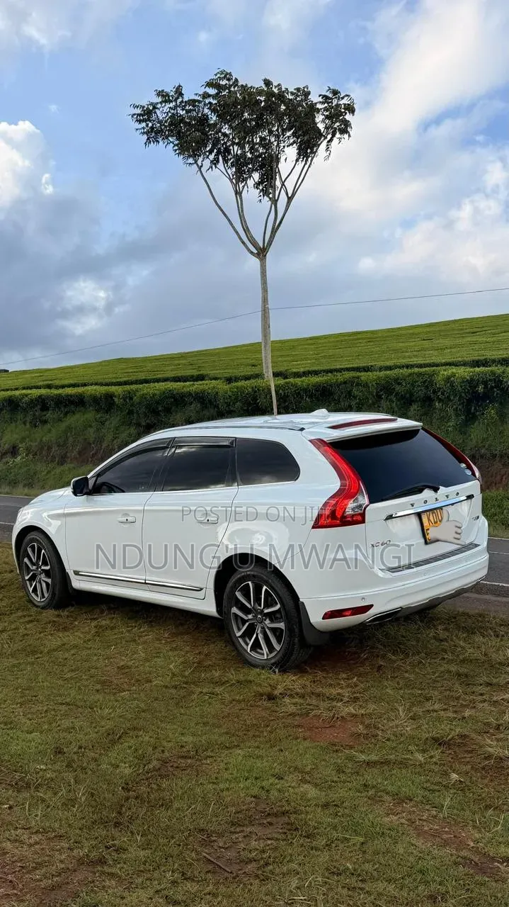 Volvo XC60 2017 White