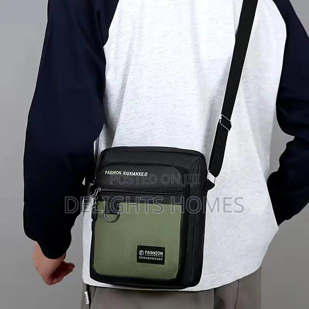 Multifunctional Crossbody Messenger Bag_re - thumbnail 2