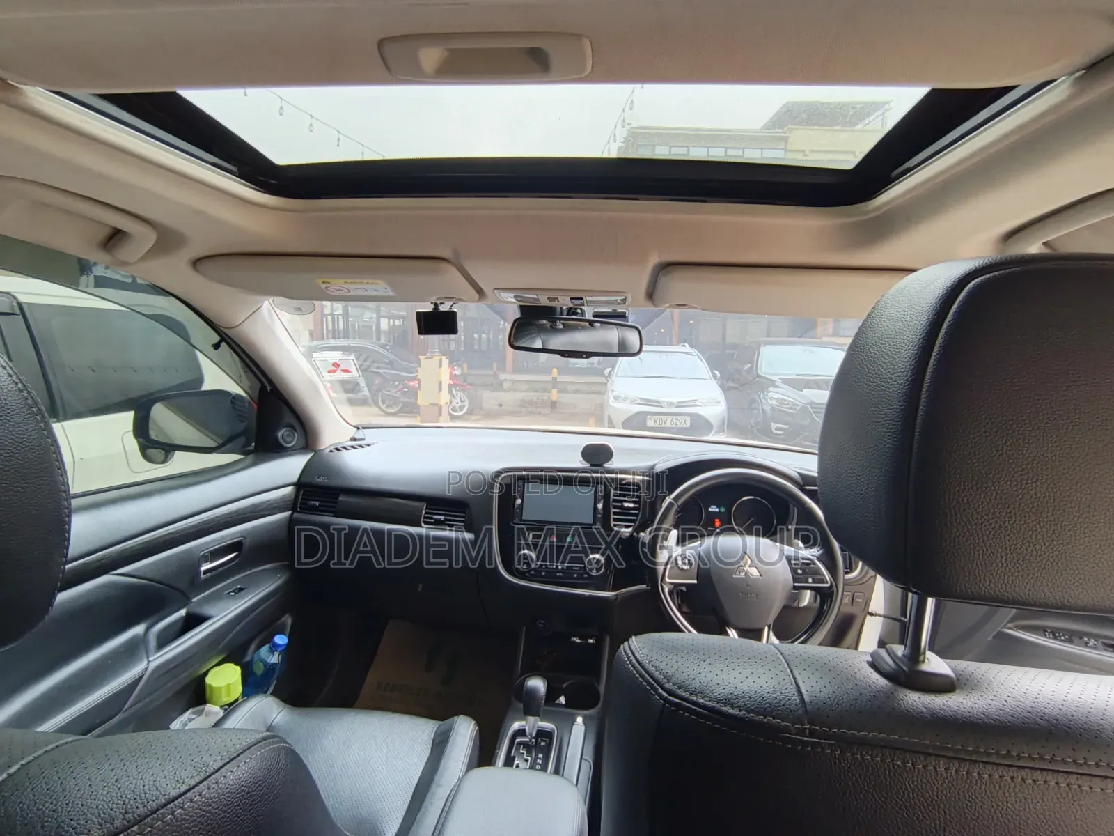 Mitsubishi Outlander 2016 White
