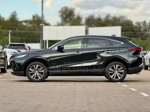 Toyota Harrier 2.0 2020 Black