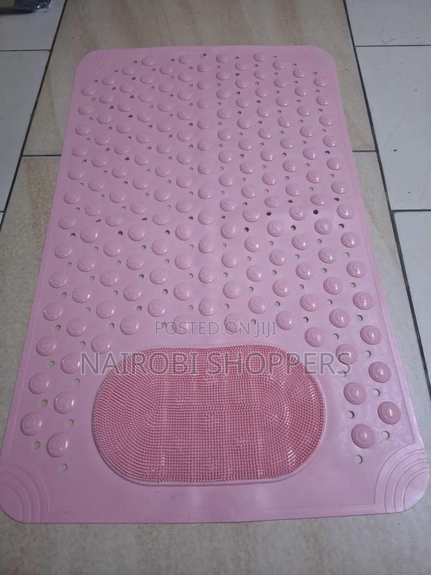 Anti- Slip Bathroom Mats - thumbnail 2