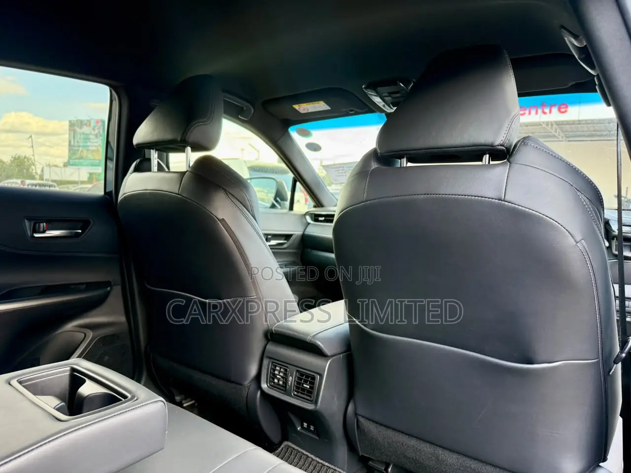 Toyota Harrier 2.0 2020 Black