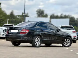 Mercedes-Benz C180 2010