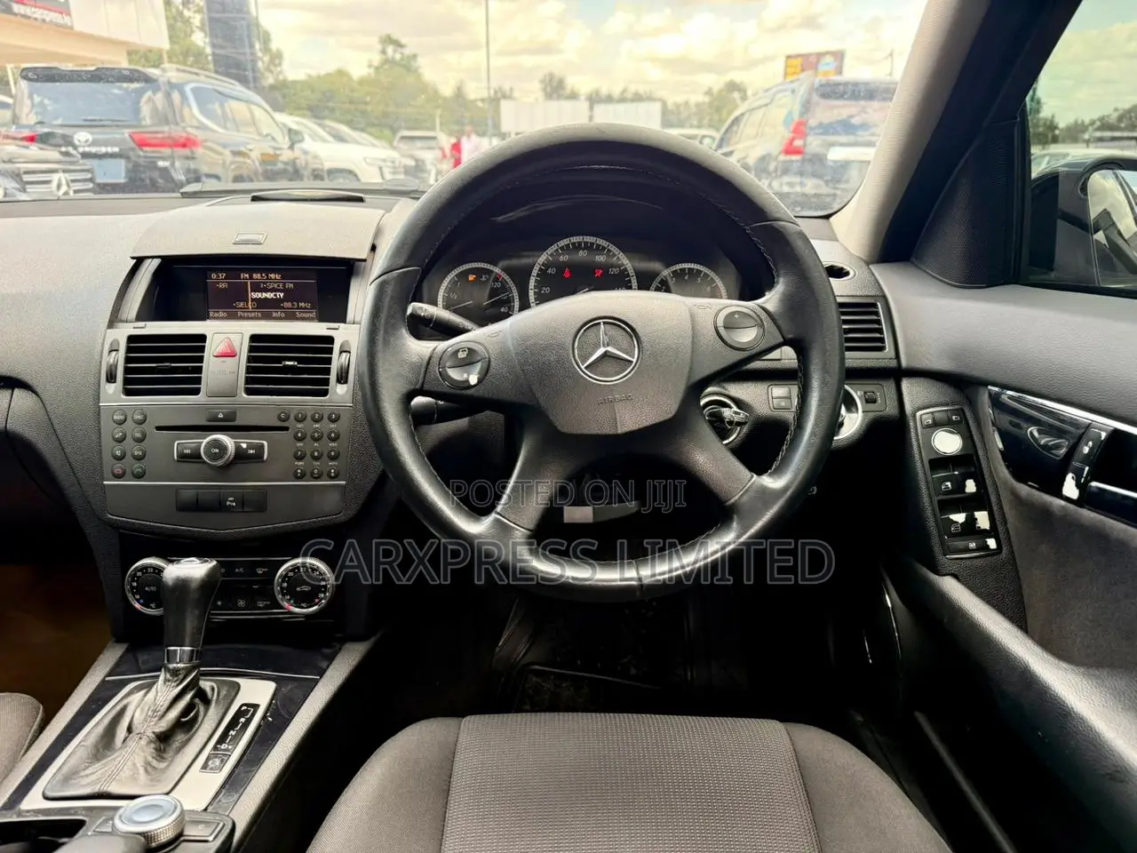 Mercedes-Benz C180 2010 Black