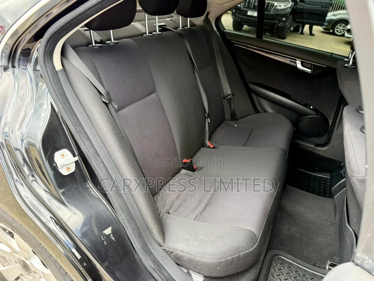 Mercedes-Benz C180 2010 Black