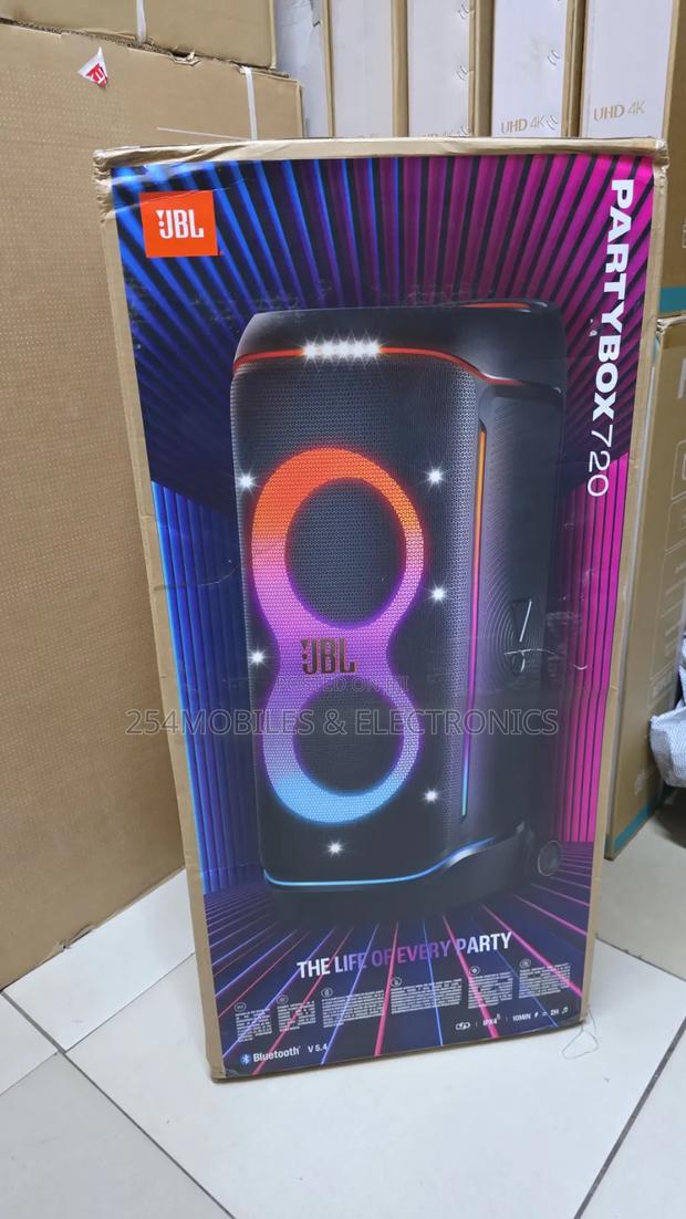 JBL Partybox 720 Bluetooth Speaker With 800w Power Output, Led