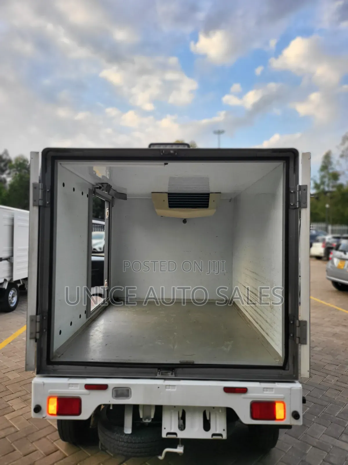 Suzuki CARRY TRUCK 2014 White
