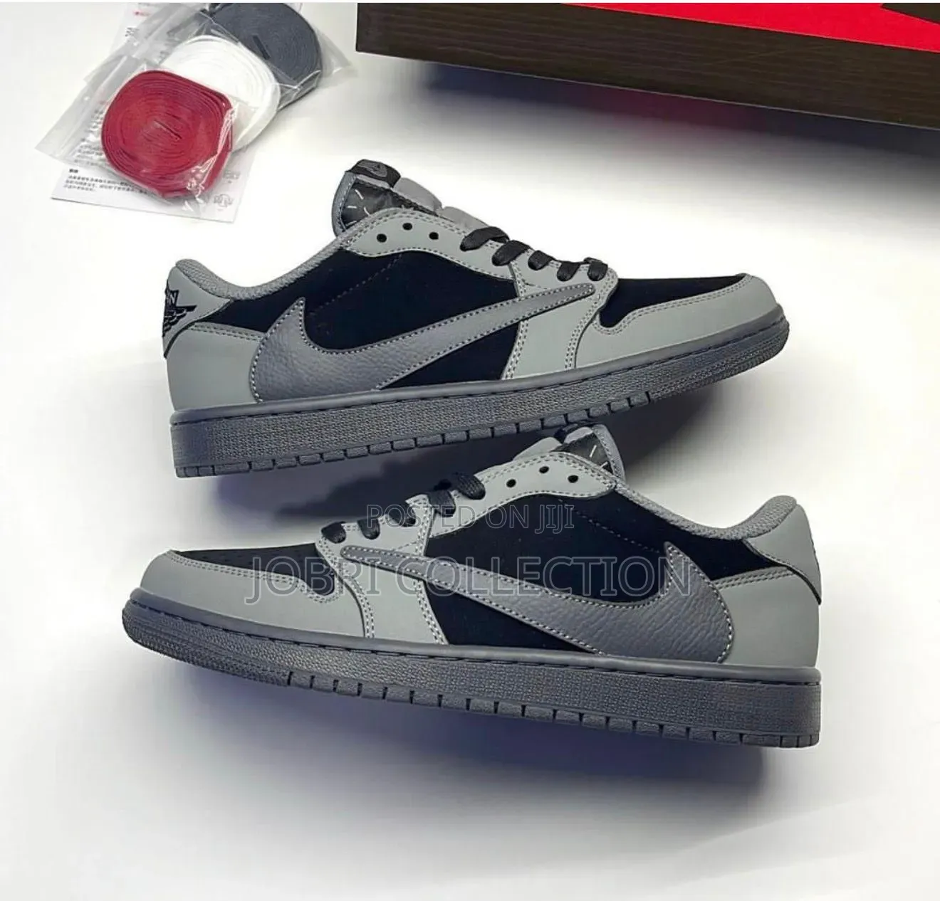 Air Jordan 1 Travis Scott“ Black Grey “
Sneakers