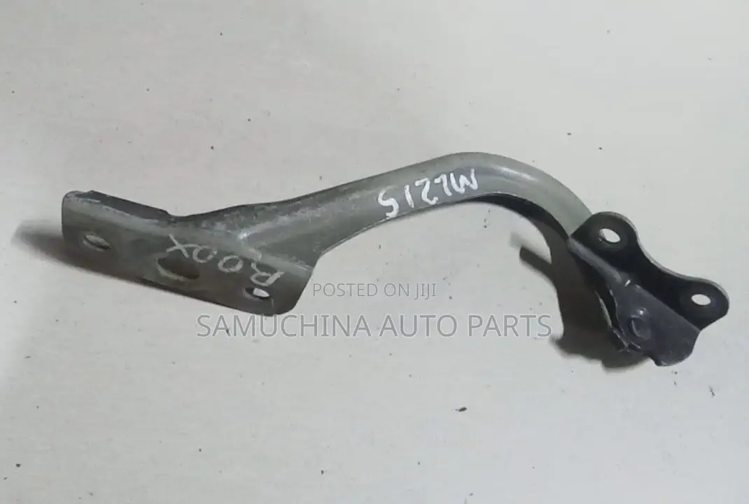 Bonnet Hinges Nissan Roox