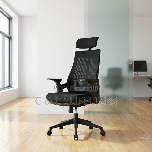 Ergonomic Mesh Lama Chair