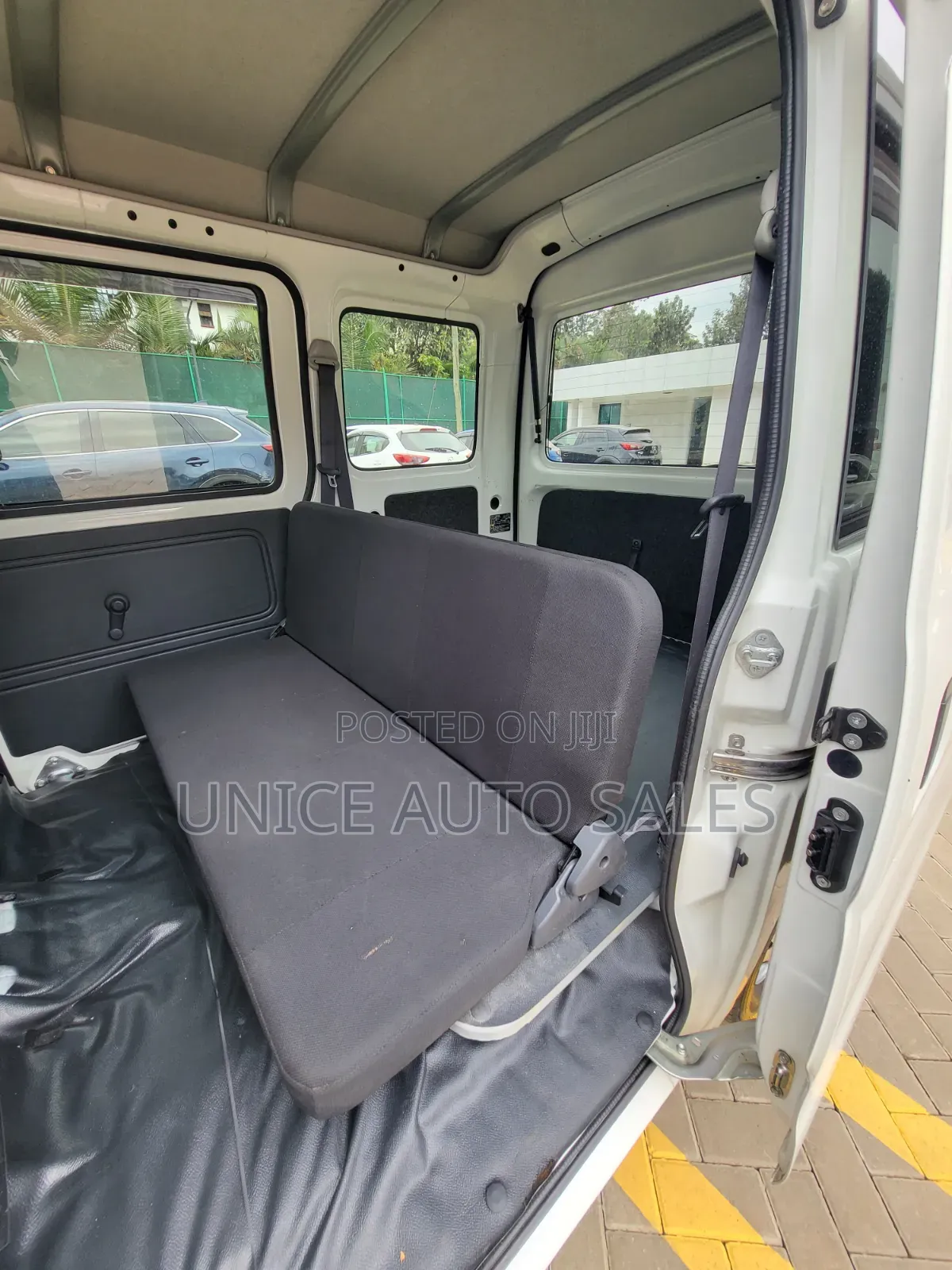 Daihatsu HIJET 2019 White