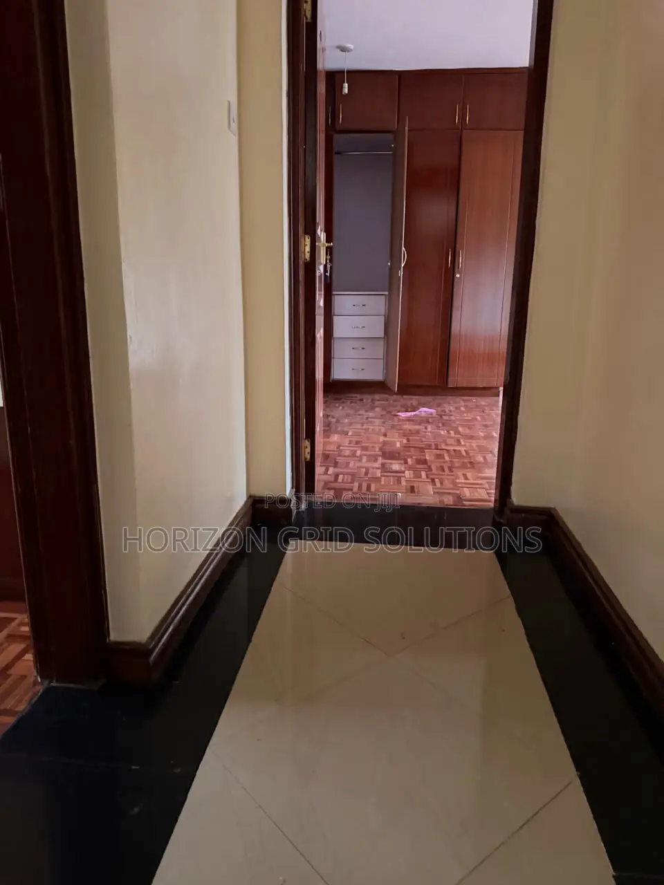 3bdrm Apartment in Valley Arcade for sale