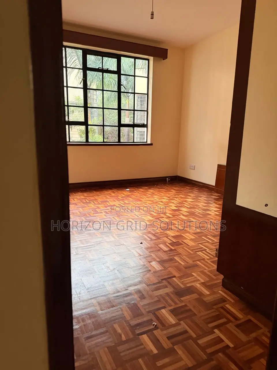 3bdrm Apartment in Valley Arcade for sale