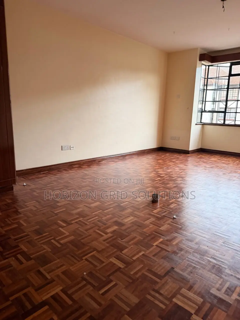 3bdrm Apartment in Valley Arcade for sale