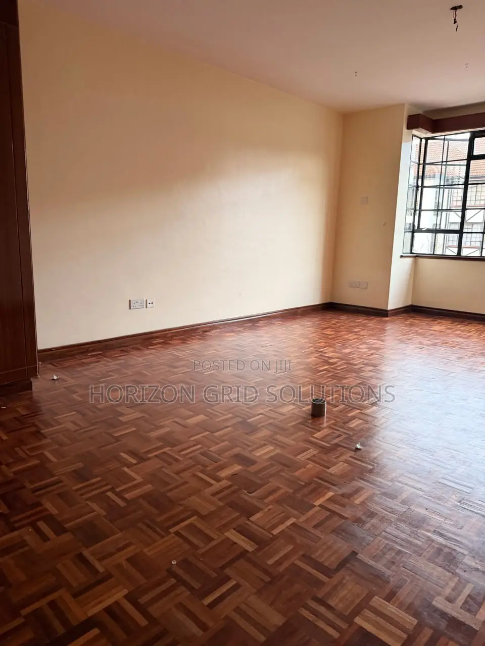 3bdrm Apartment in Valley Arcade for sale