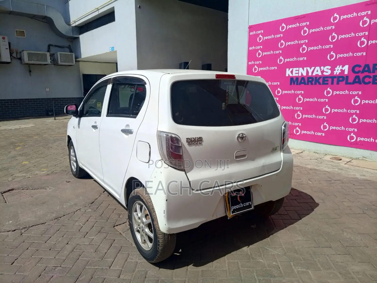 Toyota Pixis 2013 White