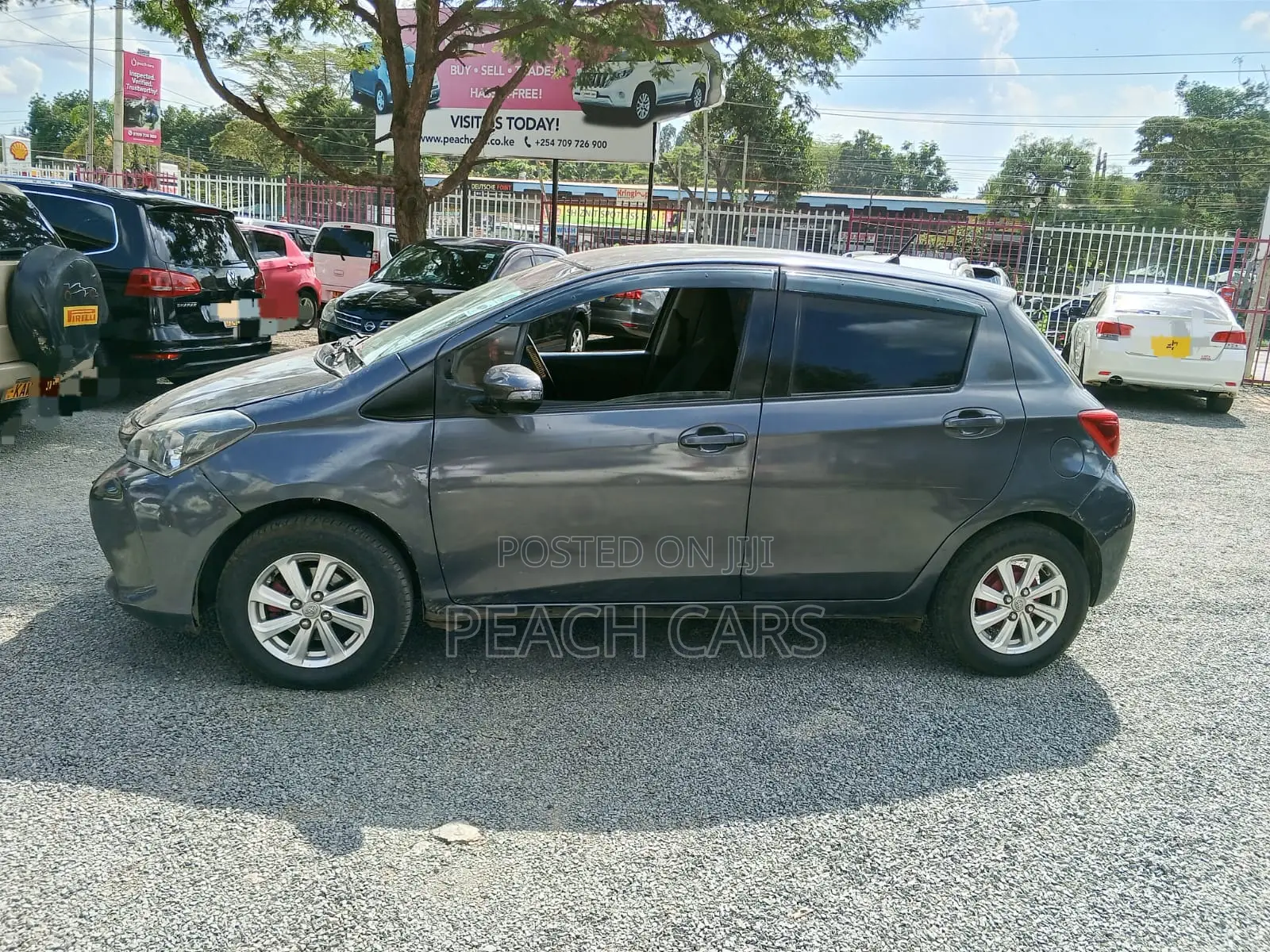 Toyota Vitz 2015 Gray