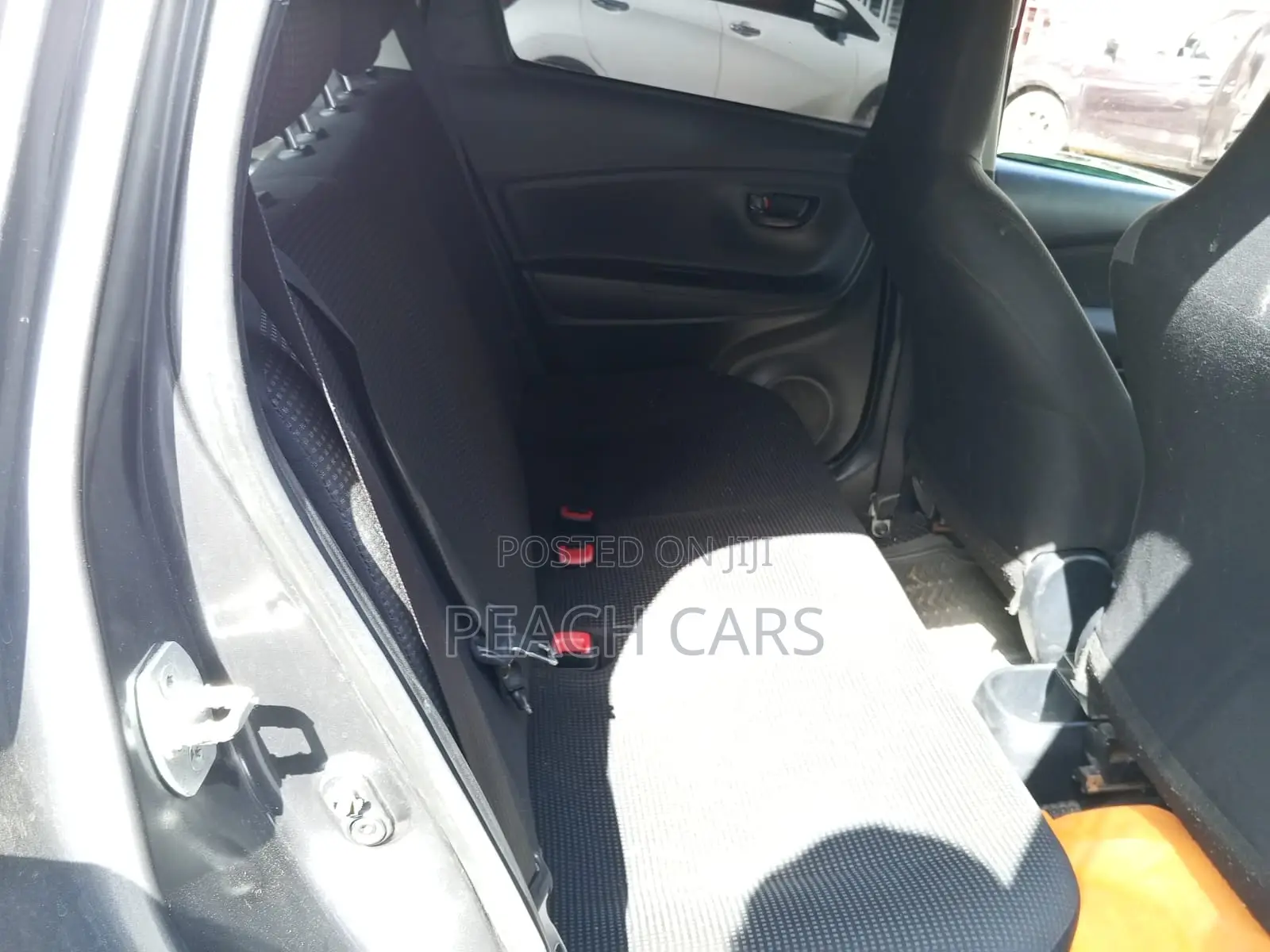 Toyota Vitz 2015 Gray