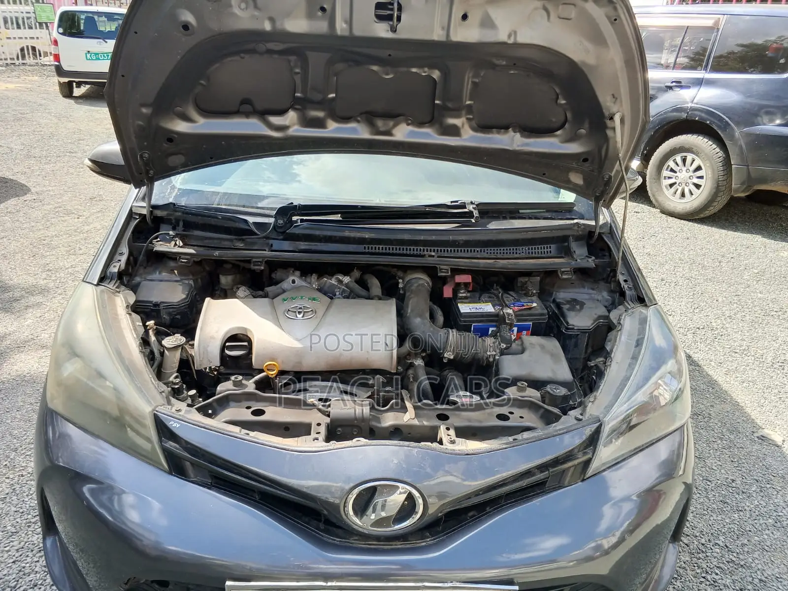 Toyota Vitz 2015 Gray